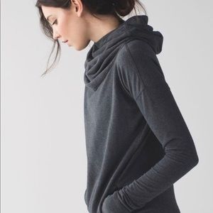 Lululemon grey pullover size 4